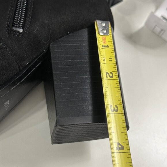 Marc Fisher Arletta NEW IN BOX black faux suede 25” high  3.5 “ heels sz 6.5M - Picture 6 of 9